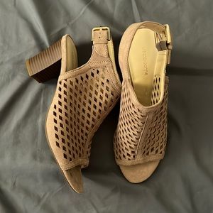 Tan Chunky Heel